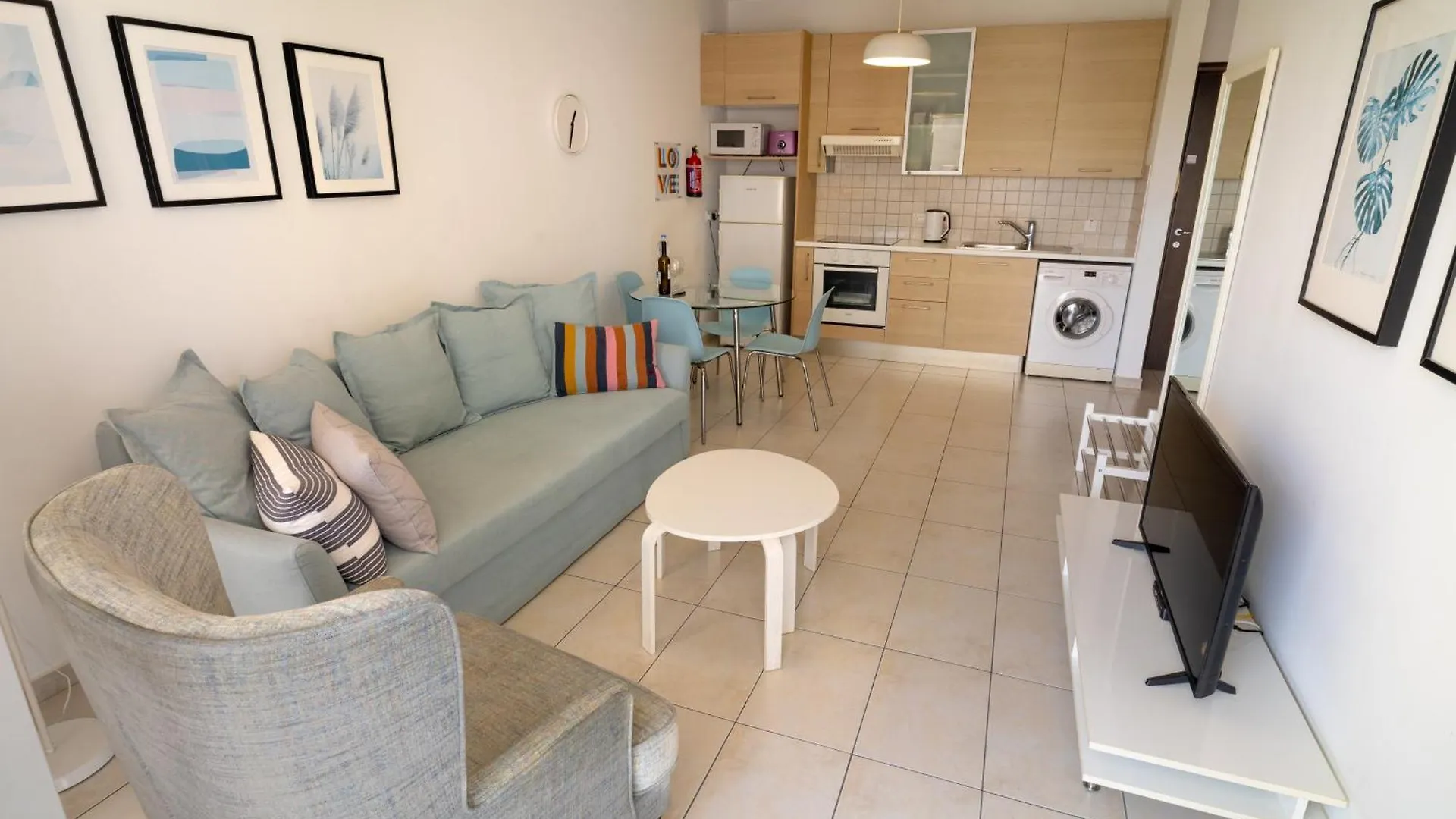 Blue Dawn Center Flat Apartment Larnaca 0*,