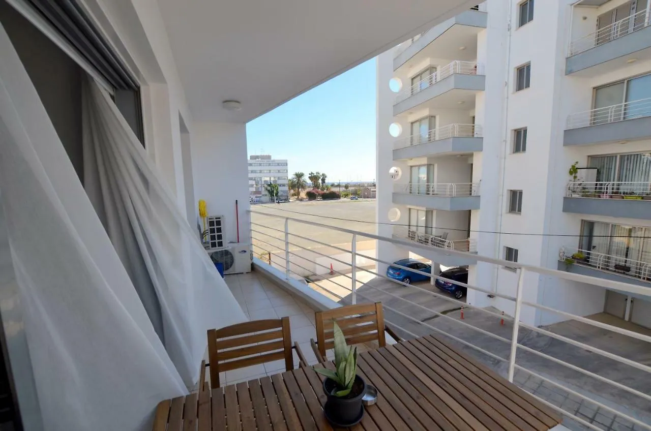 Blue Dawn Center Flat Apartment Larnaca 0*,